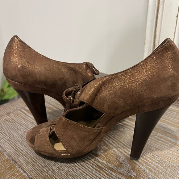 Stunning Coach heels  SZ 8.5 - Picture 3 of 8